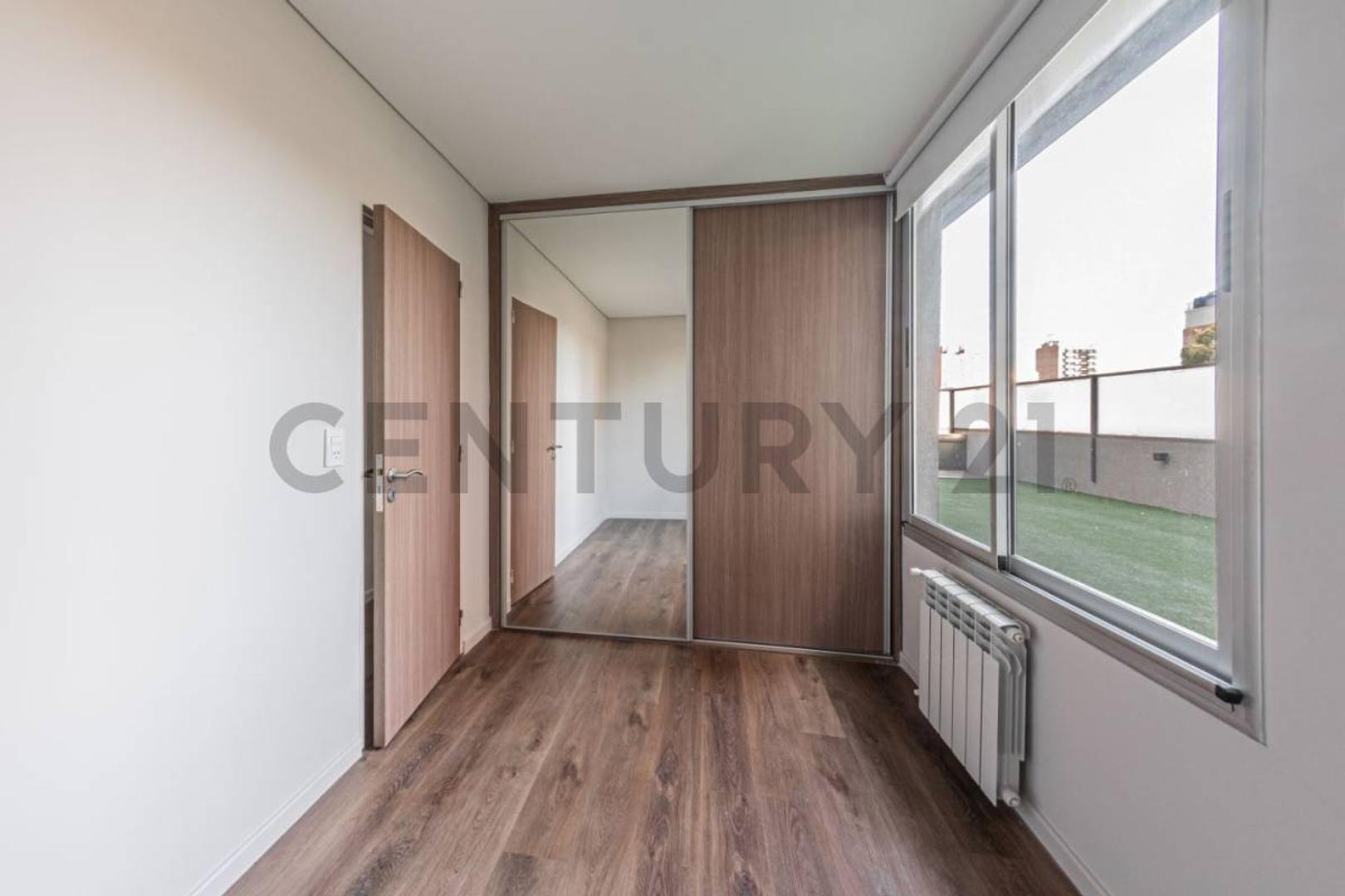 Departamento 4 ambientes con 3 baños