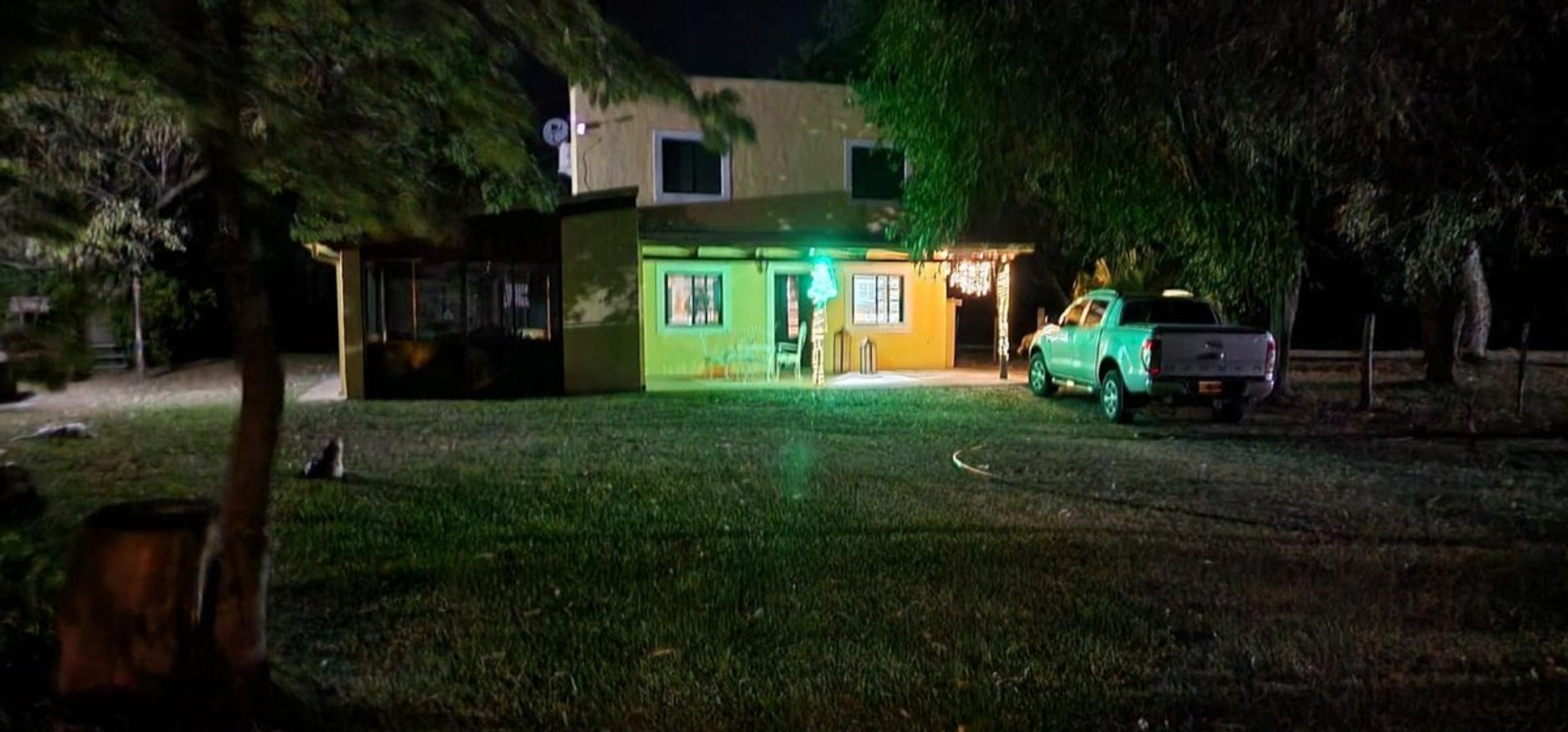 VENTA CASA FRENTE AL RIO EN CORRALITOS.-