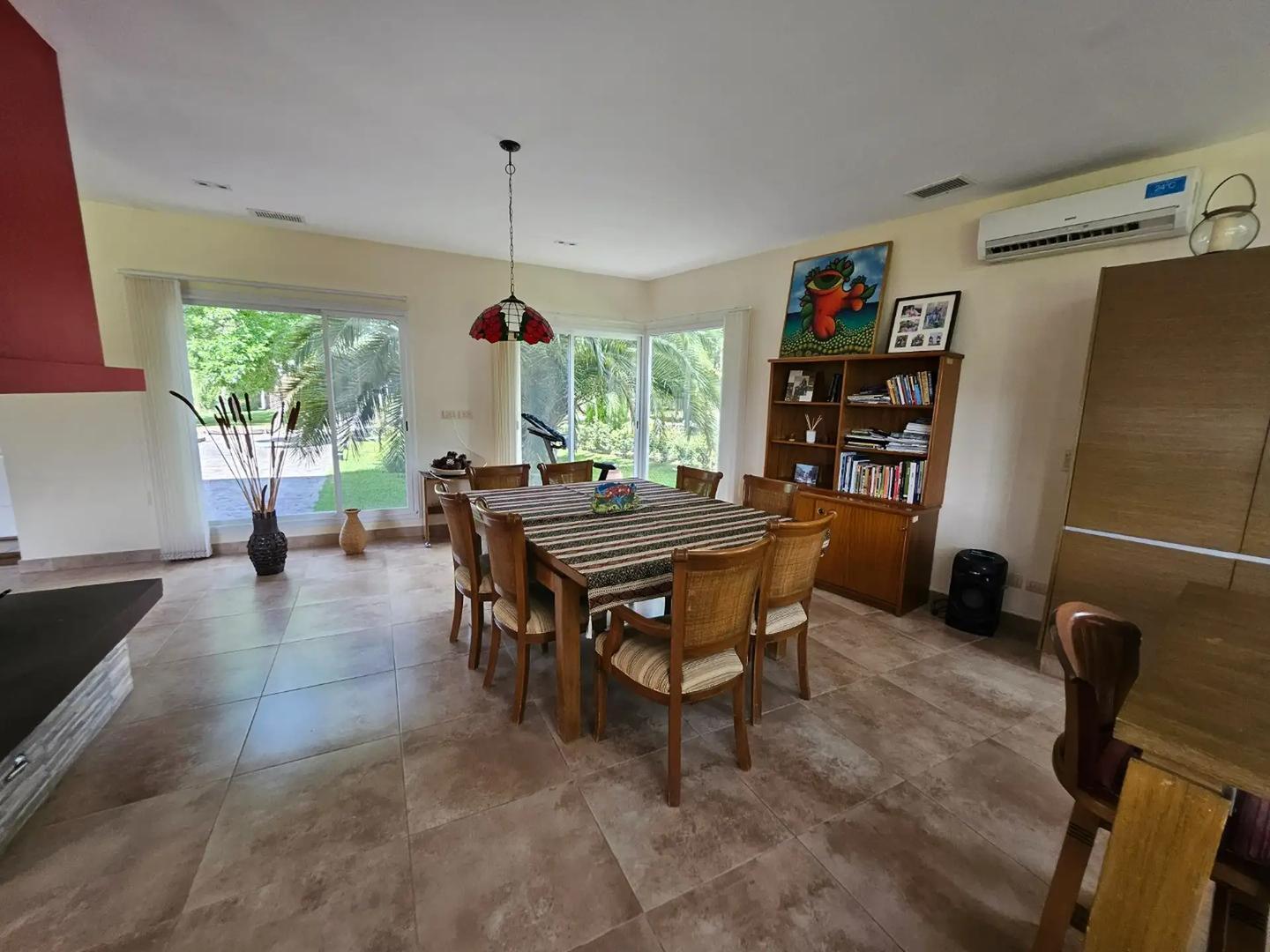 Casa en Venta en Club Miralagos, USD 580.000