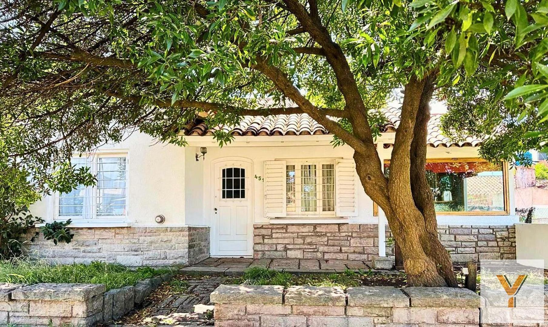 Casa en venta - 3 Dormitorios 2 Baños - 123Mts2 - Mar del Plata