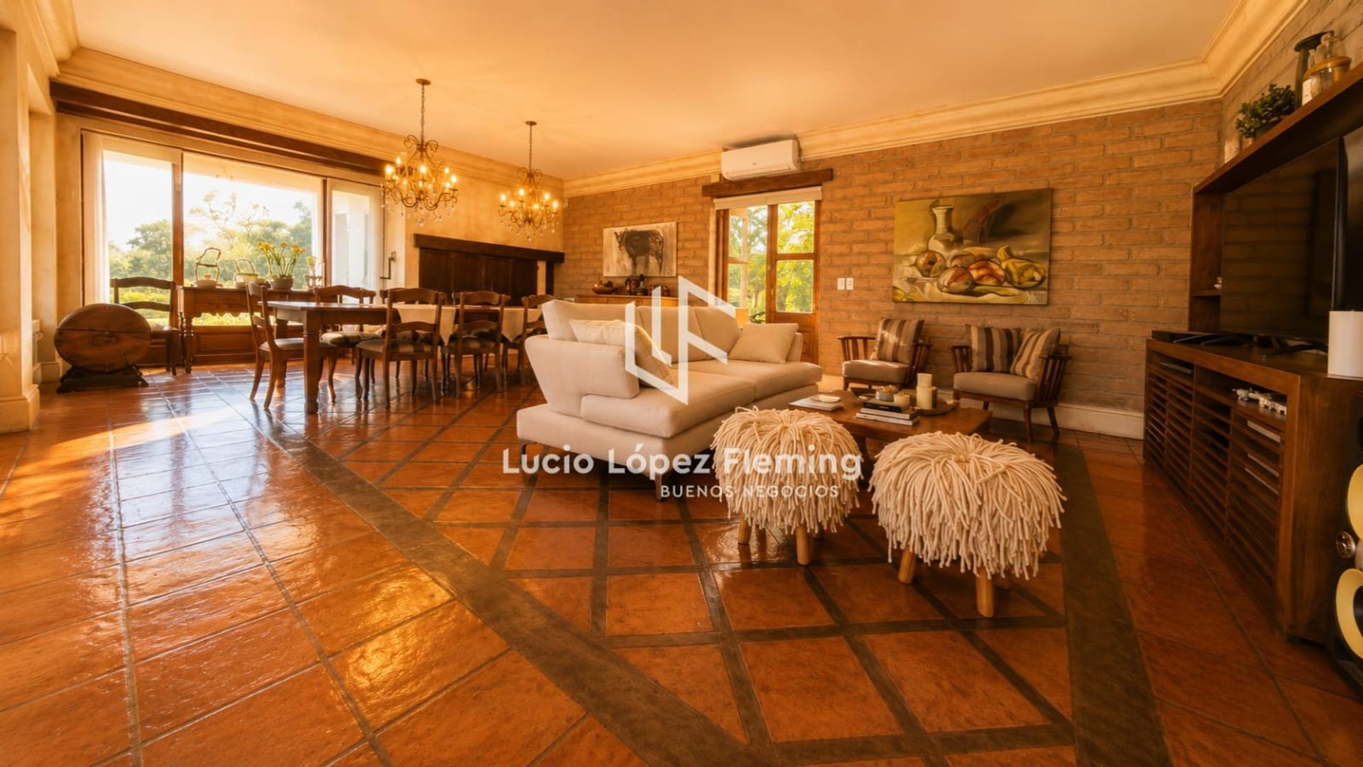Casa 6 ambientes con 7 baños