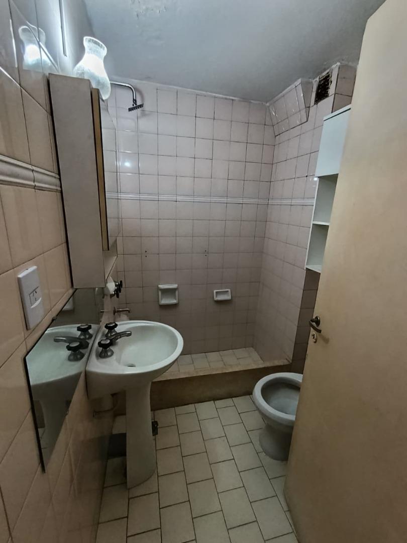 Departamento Complejo Docente II PB en venta