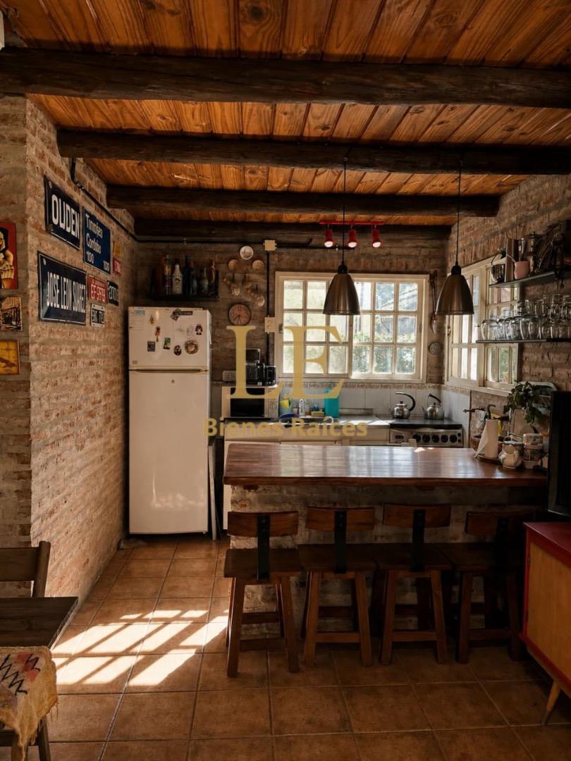 Casa en Venta con 1 cochera