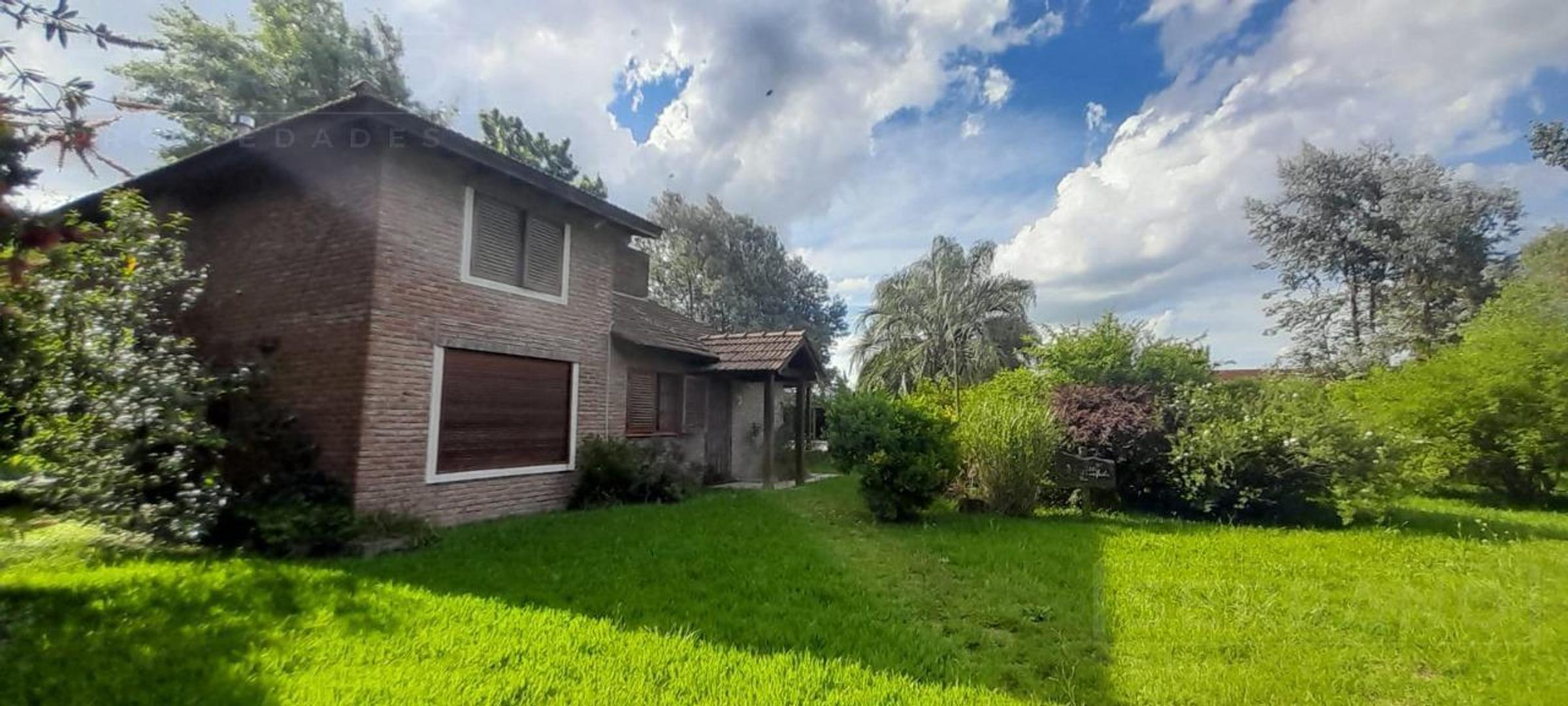 Venta casa 3 amb con pileta. Lote 2.267 m2. Parque Sakura, Exaltacion de la Cruz