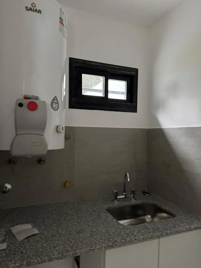 Depto Tipo Casa 3 ambientes con 2 baños