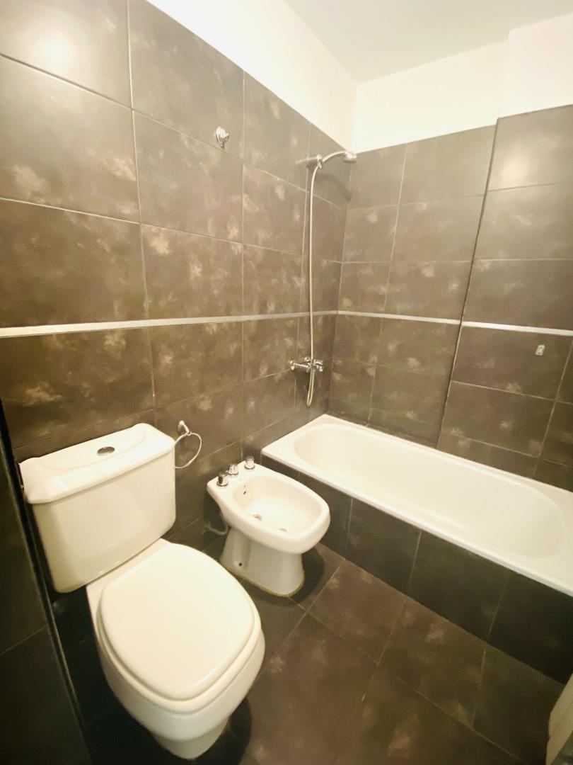 Gral. Paz 2d ESCRITURA s/Esquiú 400 Gran Balcón