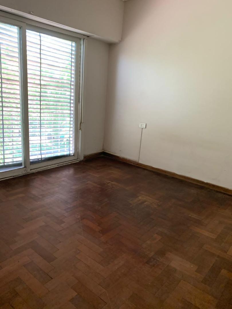 Departamento en Venta en Los Hornos, USD 76.000