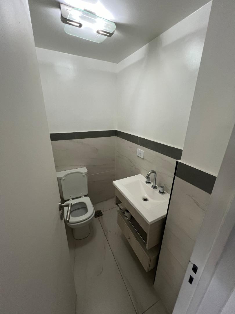 Departamento en Alquiler con 1 cocheras