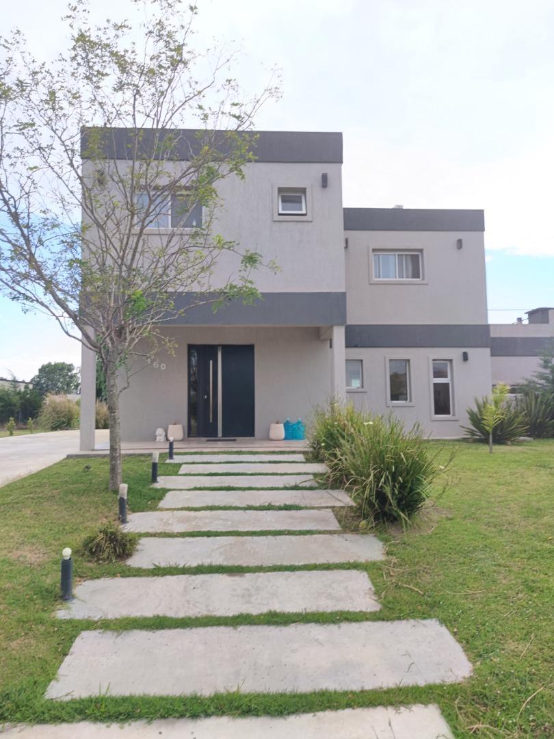 Casa en Horizontes al Sur 4 habitaciones