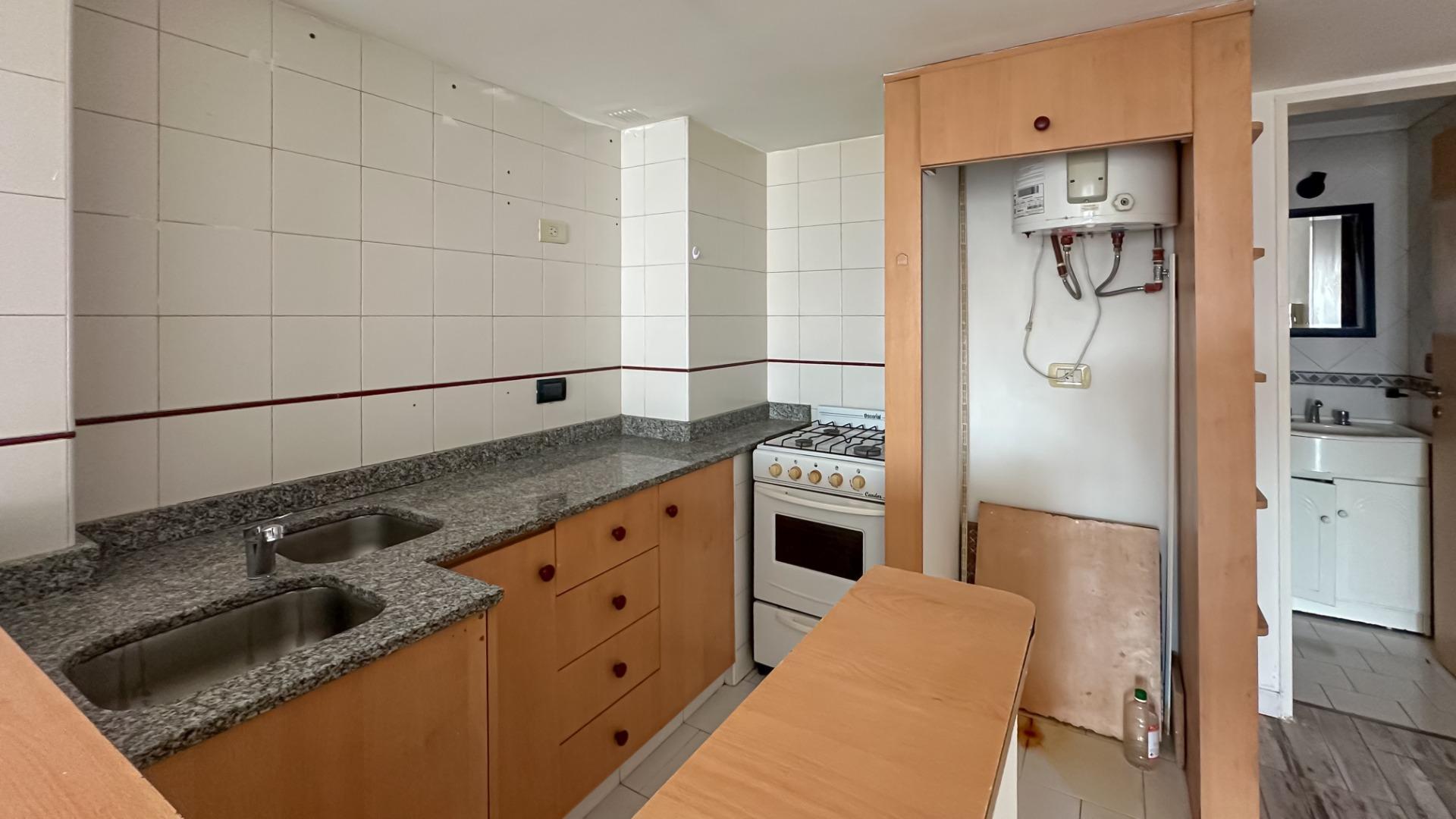 Jose A Cabrera 3400 , Piso 8