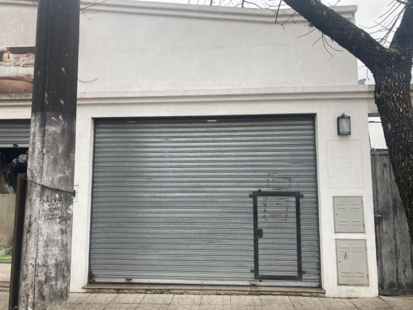 ROLDÁN- LOCAL URBANO CON BAÑO