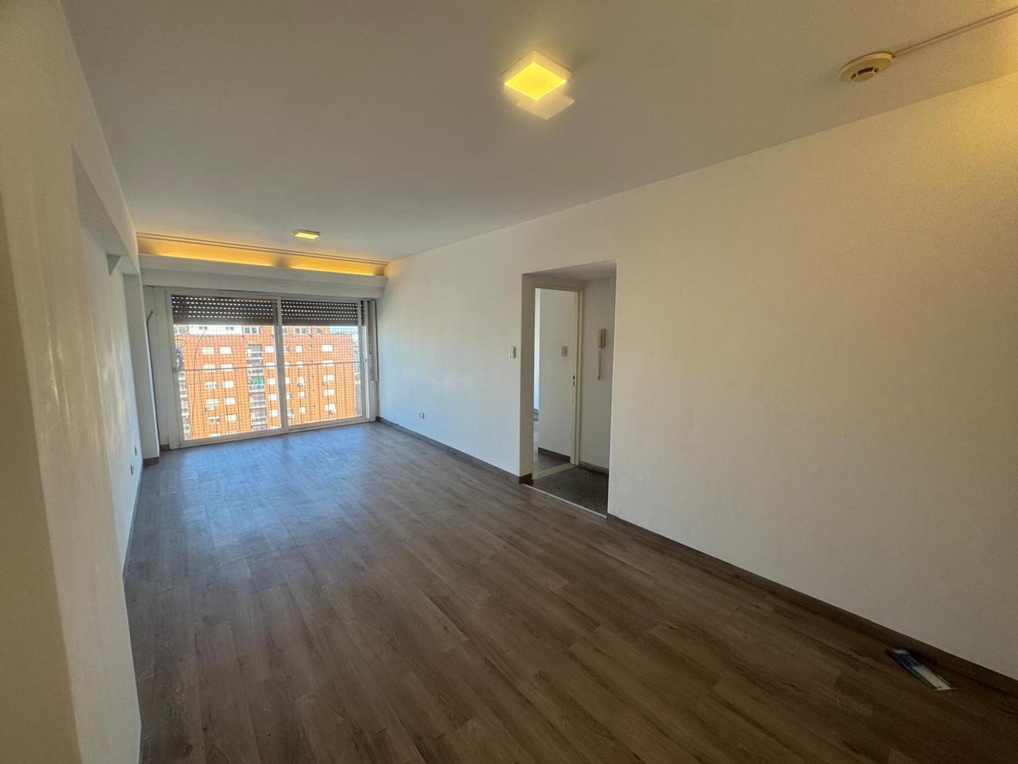 Rivadavia 13876 , Piso 16