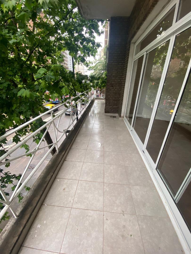 RECICLADO 4 AMB 2 BAÑOS AL FRENTE (PRECIO TOTAL 220mil)