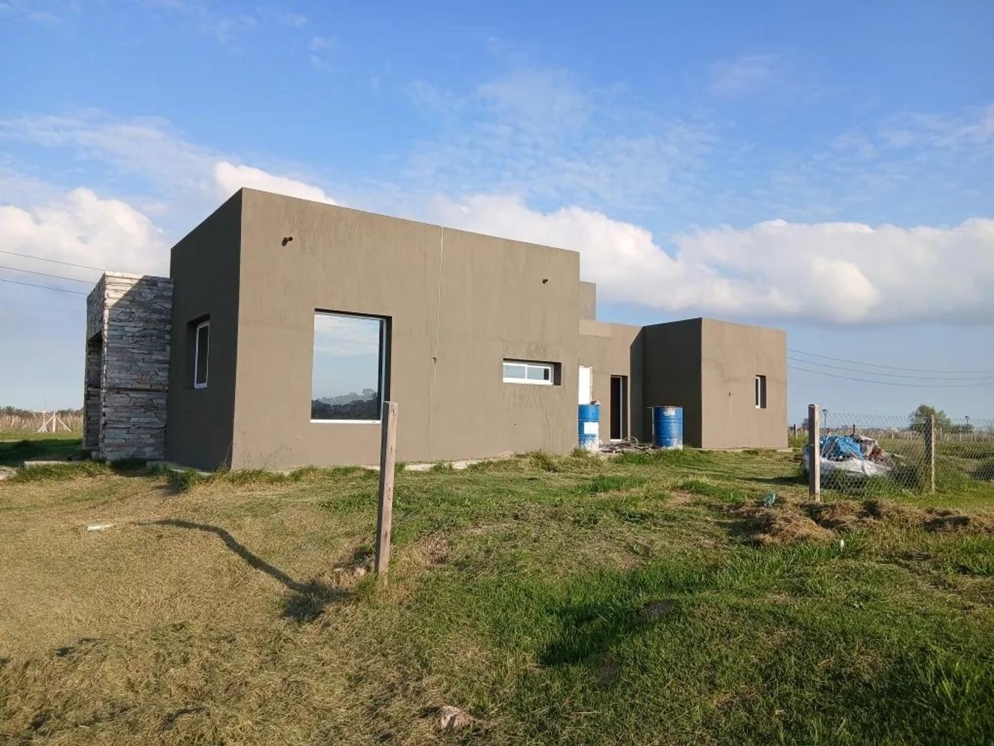 Casa 4 ambientes con 4 baños