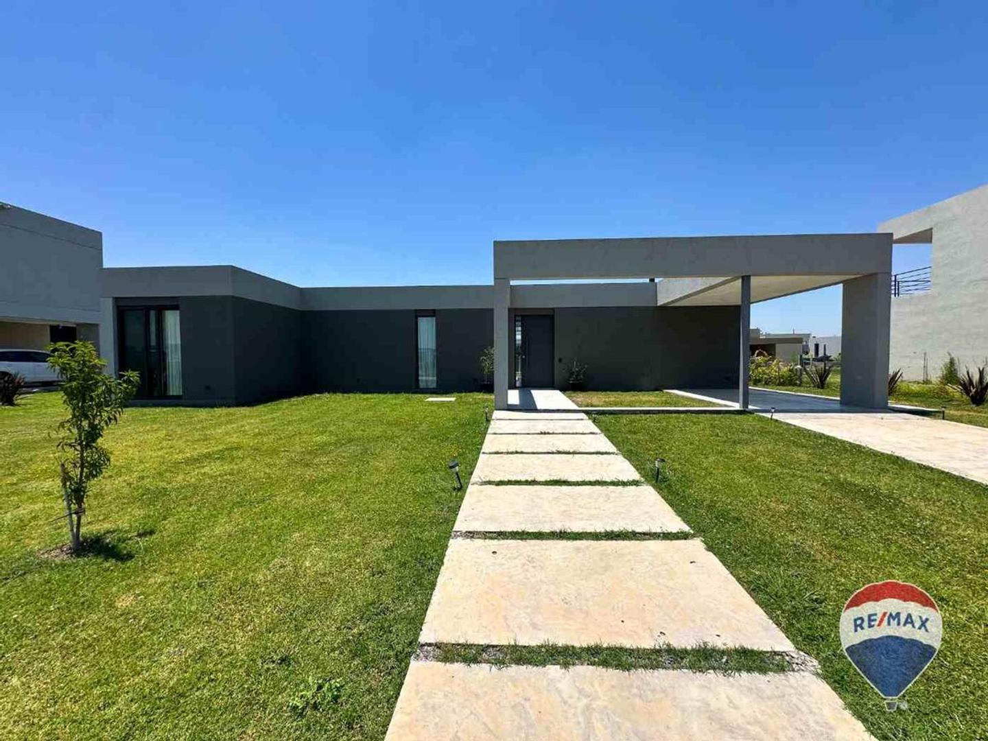 CASA 3 AMBIENTES EN VENTA LA MAGDALENA CANNING