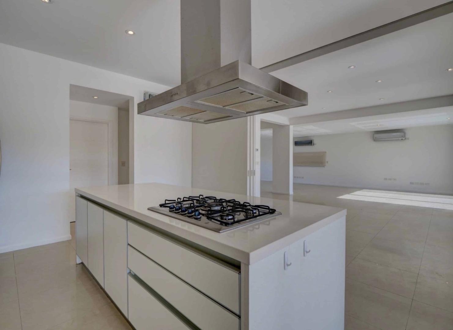 Casa en Venta con 7 cocheras