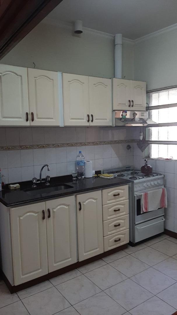 CASA  con COCHERA Y PATIO. BOULOGNE. apta CREDITO