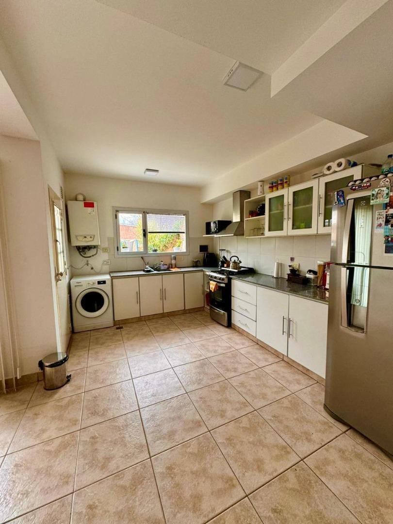 Dúplex en Barrio cerrado El Maitén, Neuquén capital.