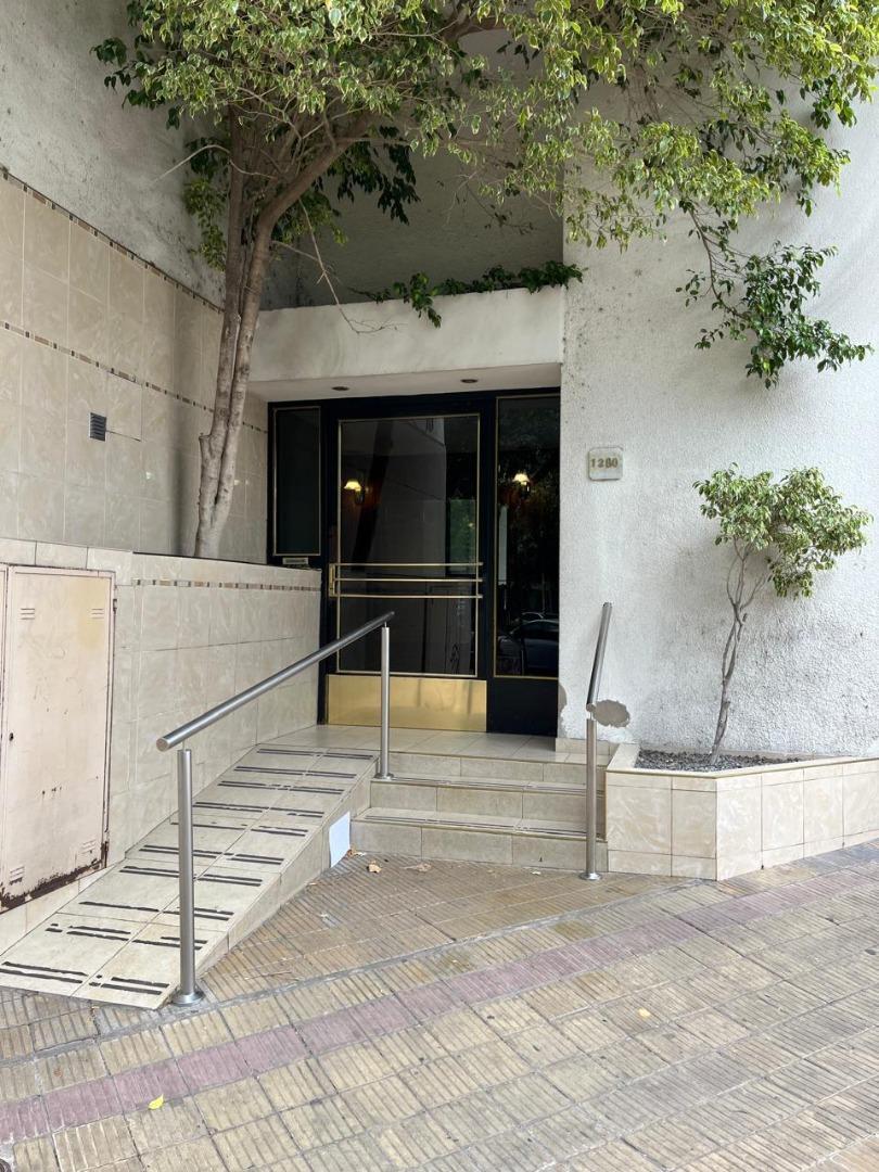 Diag 74 8 Y 45 , Piso 10