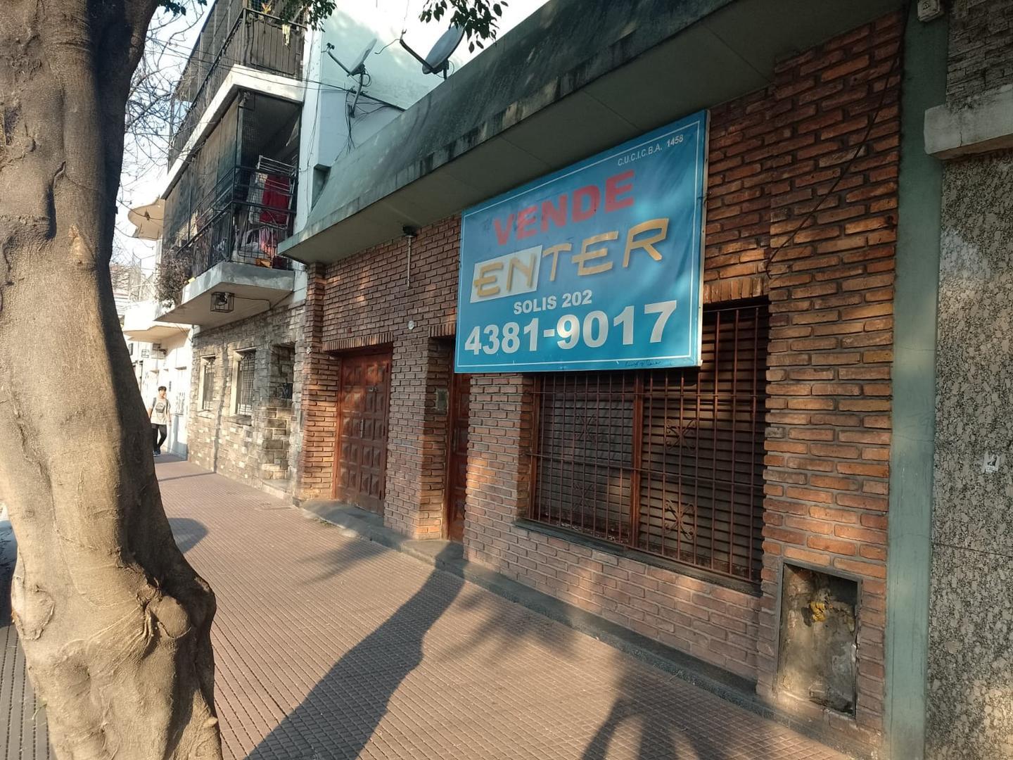 VENTA CASA  4 AMB. JUAN DE GARAY 1700 CONSTITUCION