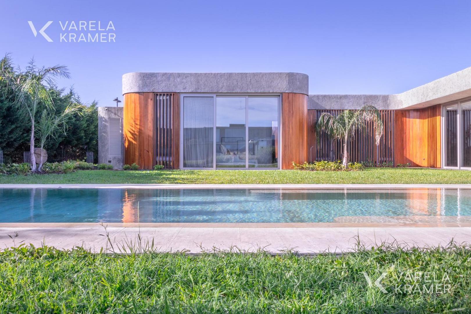 Casa en Venta en Countries y Barrios Cerrados en Tigre, USD 2.450.000