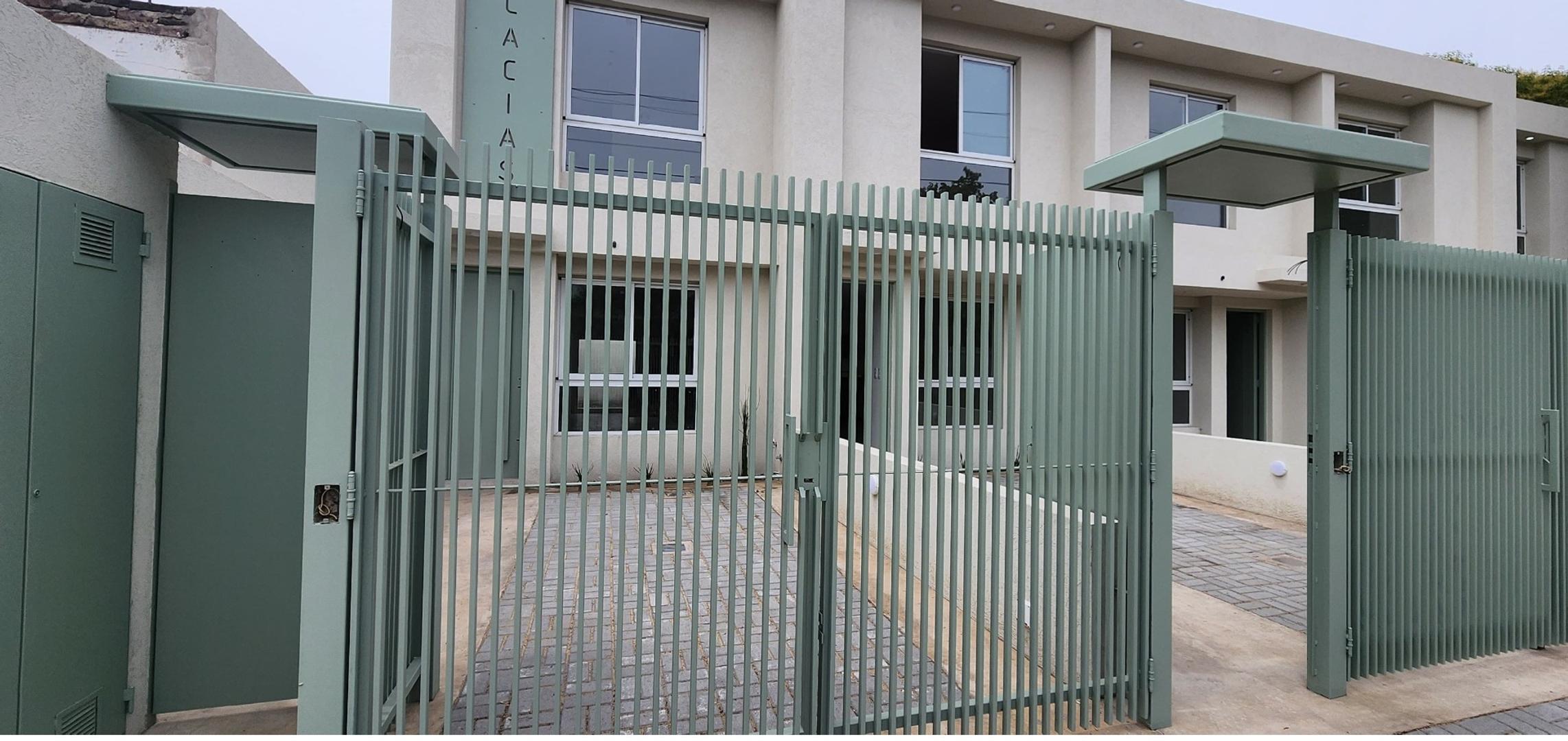 Cnel. Juan M. Thorne 400