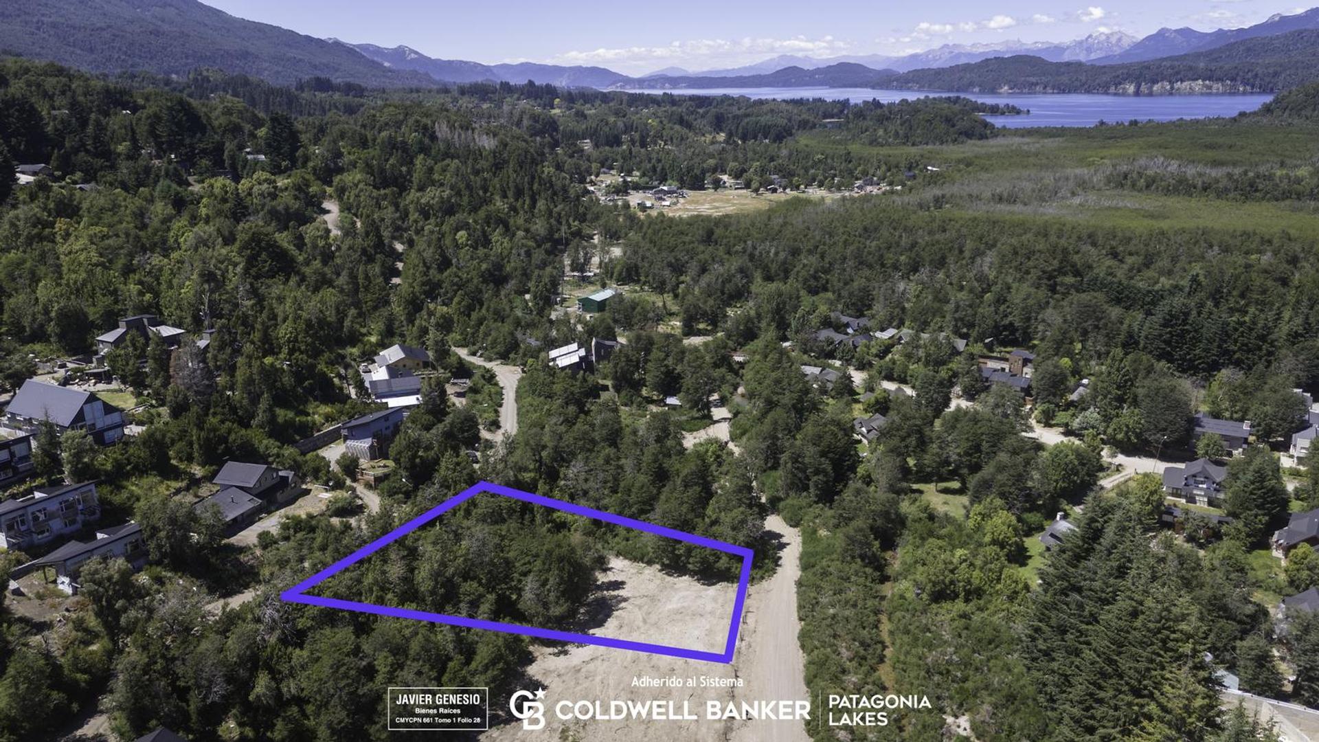 VENTA Lote/terreno céntrico de 2384 m2, El mercado, Villa la Angostura, ideal para desarrollo