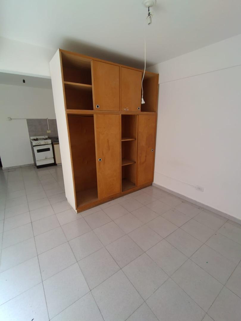 Larrañaga 133 , Piso 5