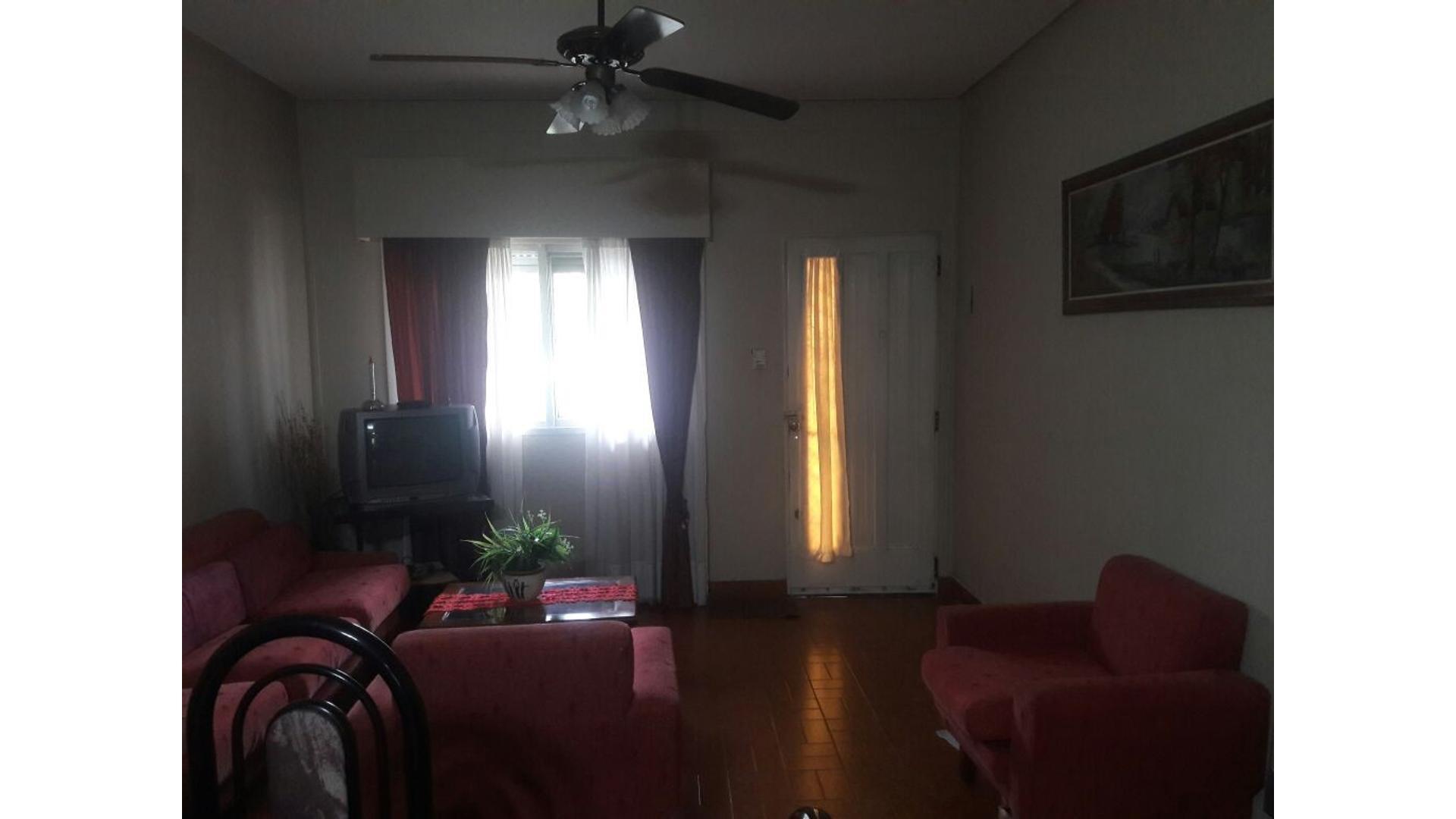 Casa en Venta en Villa Ballester, USD 120.000