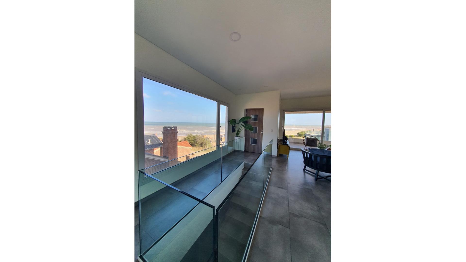 Nuestras Malvinas 1158 , Piso 3